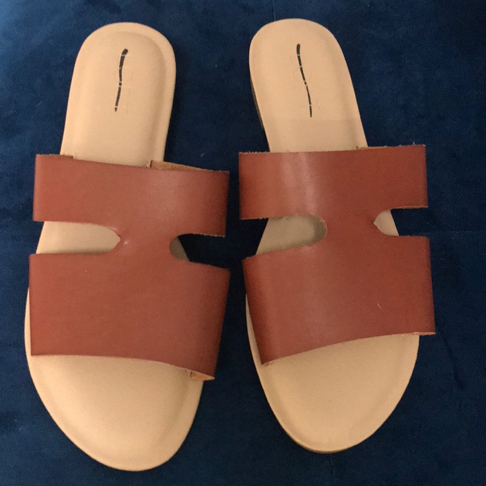 Loft sandals